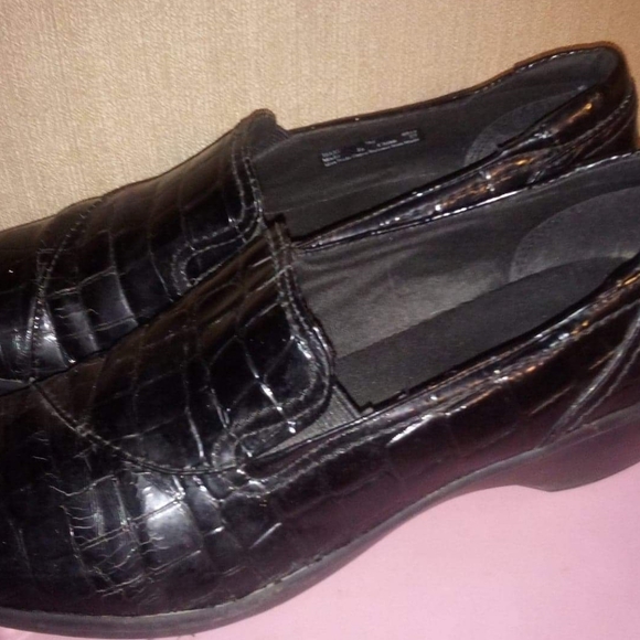 12 pairs of designer shoes - most like new! - Picture 2 of 12